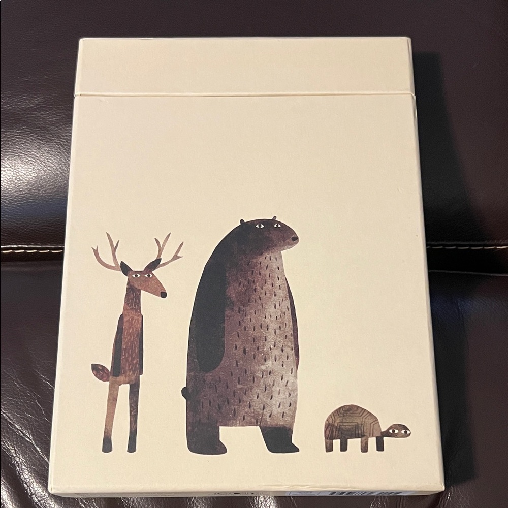 Box set Hat box by Jon Klassen. 3 hardcovered books in case with bonus picture.